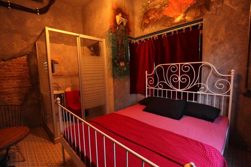 Role Street Hostel Анталья Экстерьер фото