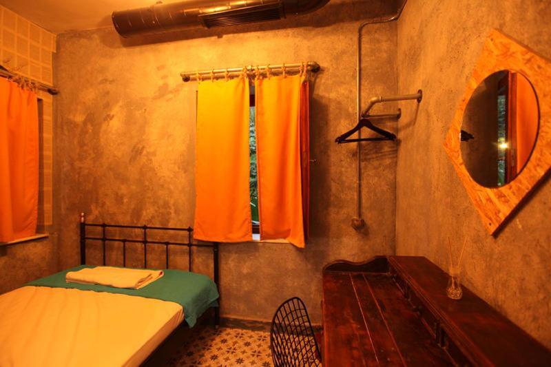 Role Street Hostel Анталья Экстерьер фото