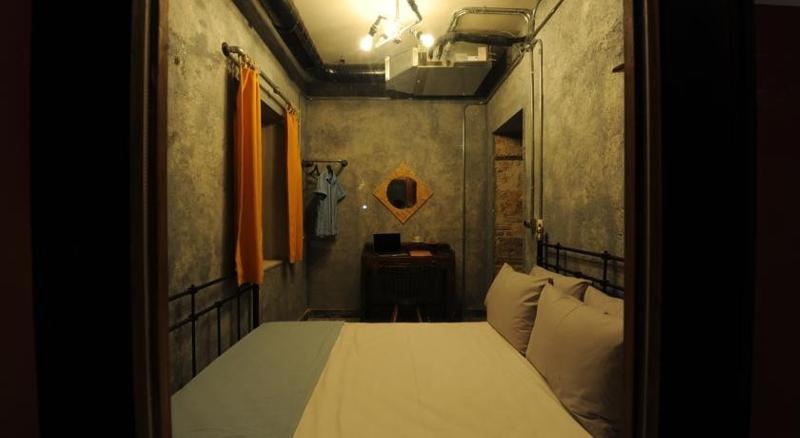 Role Street Hostel Анталья Экстерьер фото